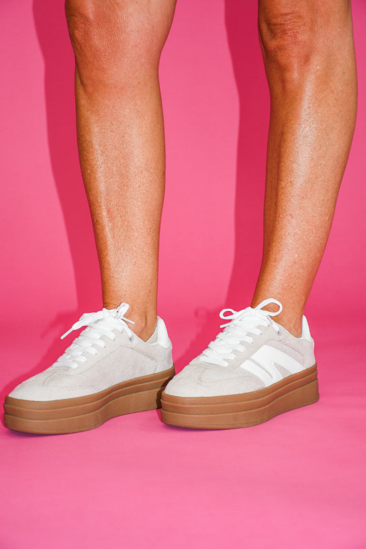 Autumn Avenue Sneakers