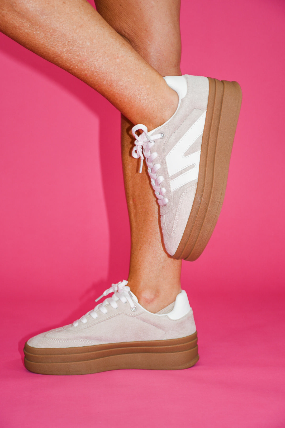 Autumn Avenue Sneakers